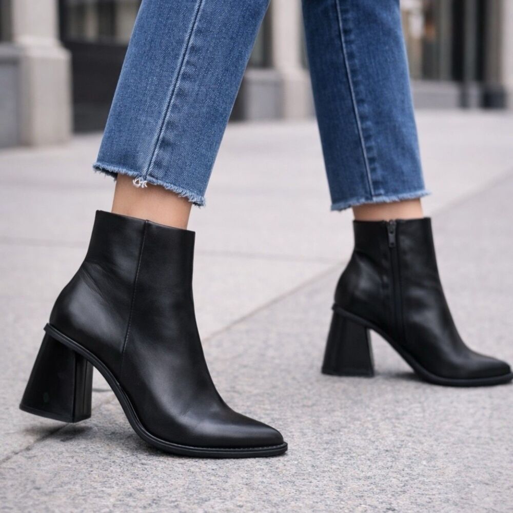 BP Ankle Boots‎ Pointed Toe Sculpted Heel Black Leather Loren  Zip